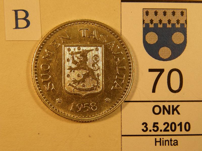 kohde_070_b.jpg - Kohde 70, tunnuspuoli 200 mk 1958 S Ag. Kl 7, 440,-.   HUOM! Huutokauppalistassa on v��r� vuosiluku, oikea vuosiluku on 1958. Kirjallisessa tarjouksessa on mainittava, ett� olet huomioinut korjauksen. T�st� kohteesta hyv�ksymme vain ne kirjalliset tarjoukset, joissa korjaus on otettu huomioon. 