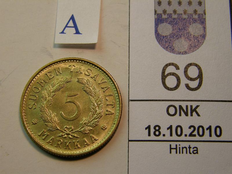 kohde_069_a.jpg - Kohde 69, arvopuoli, lhthinta: 15 € 5 mk 1952 phpja, kaunis!, kunto: 8.