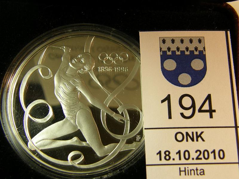 kohde_194_a.jpg - Kohde 194, l�ht�hinta: 15 &euro; It�valta 200 sillinki� 1995 KM#3026 Ag, proof, 33.63g / 925, rytminen voimistelu, olympia 100v-sarjaa, kotelo, tod, kunto: 10.