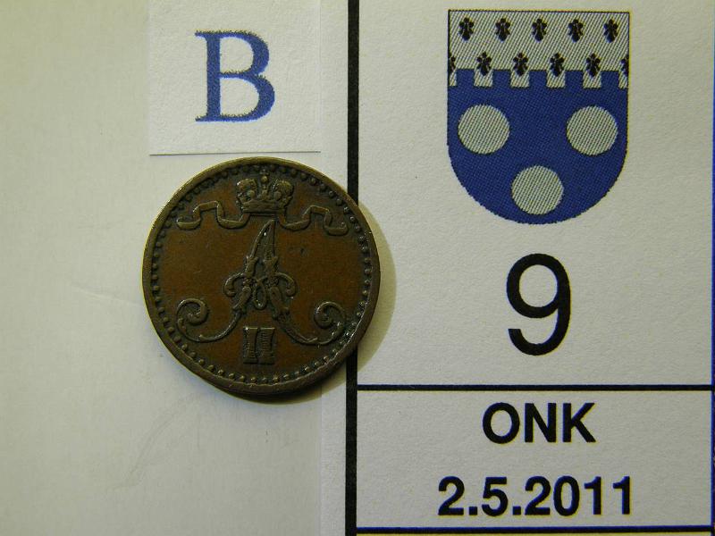 kohde_009_b.jpg - Kohde 9, tunnuspuoli, l�ht�hinta: 25 &euro; 1 p 1871 SNY 7.1, kunto: 5.