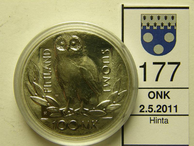 kohde_177_a.jpg - Kohde 177, lhthinta: 15 € 100 mk 1990 Ag, Helsingin yo, kapseli, kunto: 9.