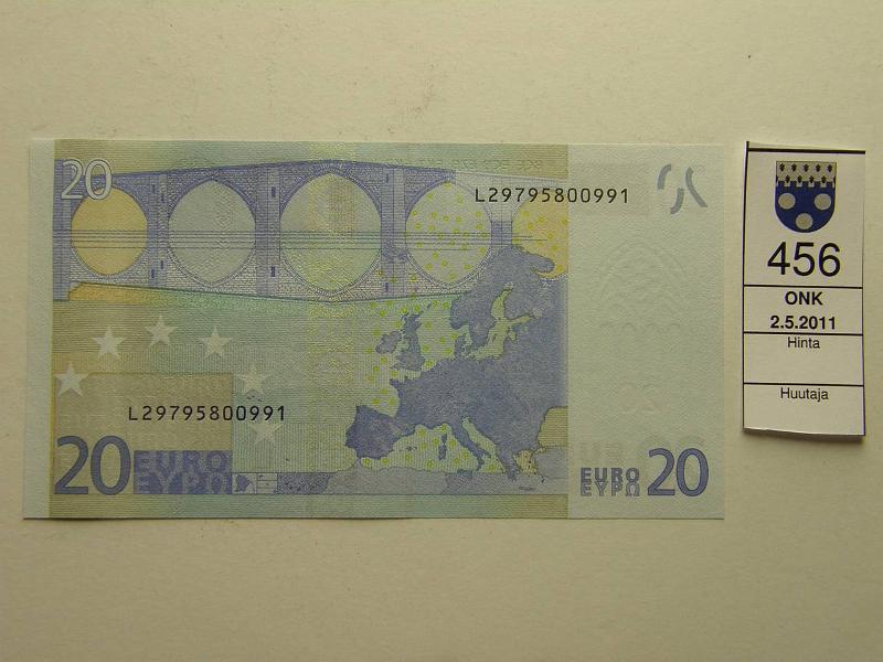 kohde_456_a.jpg - Kohde 456, lhthinta: 30 € 20 € 2002 Suomi L/e5 L29795800991 Tri. E005F5, kunto: 9.