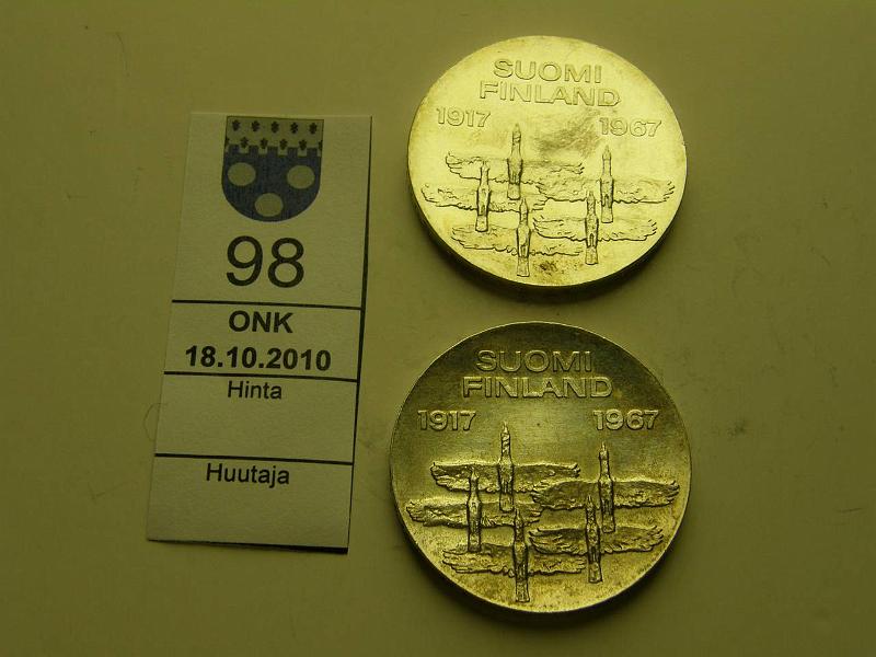 kohde_098_a.jpg - Kohde 98, lhthinta: 15 € / myyntihinta: 25 € 10 mk 1967 (2) Ag, itsenisyys 50 v, kunto: 8,9.