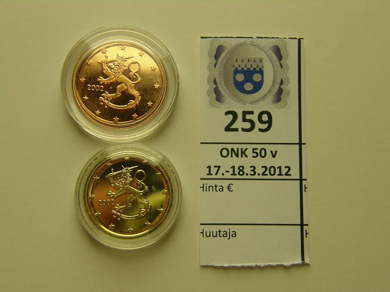 k-0259-a.jpg - Kohde 259, l�ht�hinta: 8 &euro; 5+10snt 2002 Proof, 5+10s pillereiss�, kunto: 10