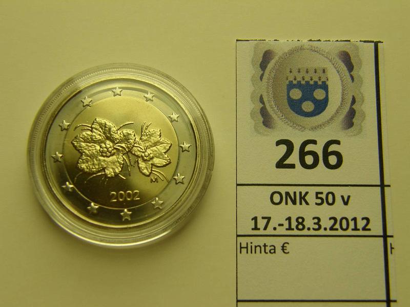 k-0266-a.jpg - Kohde 266, l�ht�hinta: 25 &euro; / myyntihinta: 25 &euro; 2 &euro; 2002 vaikein 2&euro;, Proof, pilleriss�, kunto: 10