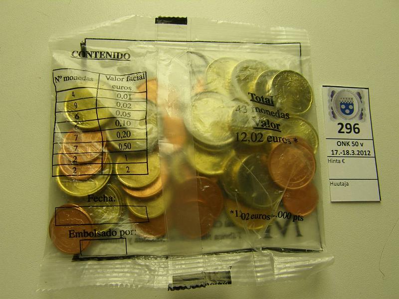 k-0296-a.jpg - Kohde 296, l�ht�hinta: 15 &euro; / myyntihinta: 21 &euro; Espanja 2001 (43) nim.arvo 12, 02 &euro;, kunto: 9