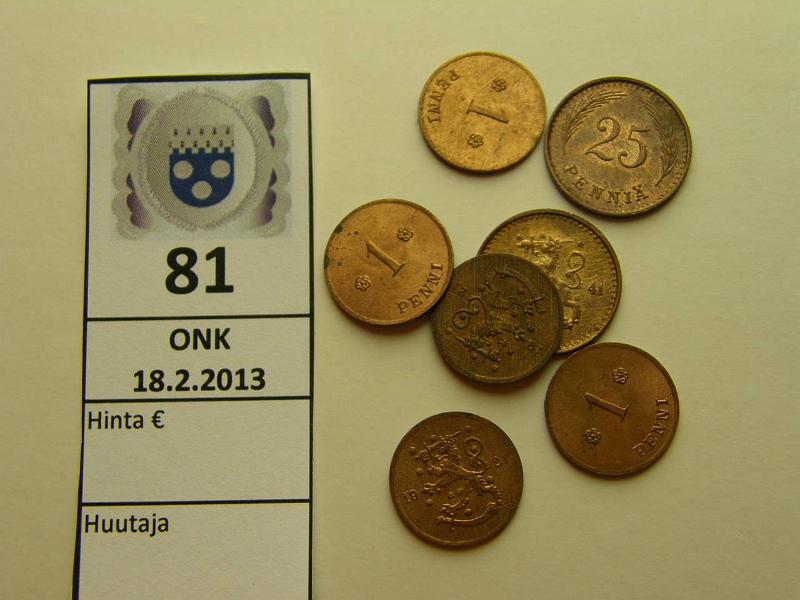 k-0081-a.jpg - Kohde 81, lhthinta: 5 € 1 p+25 p 1921, -41 (9) 1p 1921 7 kpl + 25p 1941 2 kpl, leimakiiltoisia, hpja, kunto: 7-8