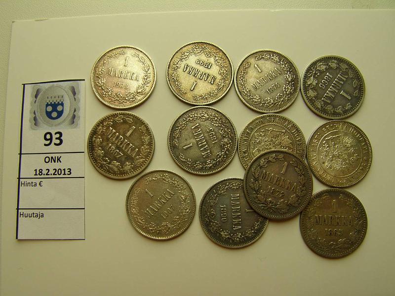 k-0093-a.jpg - Kohde 93, lhthinta: 200 € 1 mk 1864-1915 (12) Ag, kaikki v:t. 1915 kl8, muut 3-6, 1864 kl 5(!), kunto: 3-6