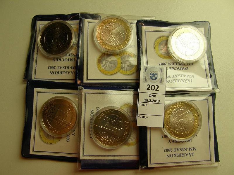 k-0202-a.jpg - Kohde 202, lhthinta: 60 € 5 € 2003 (6) Jkiekon MM, kapselit, muovikotelot, tod., kunto: 9