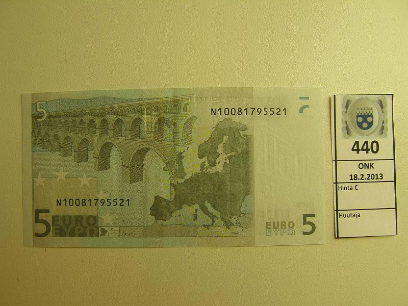 k-0440-a.jpg - Kohde 440, lhthinta: 9 € Itvalta 1/2/N/F5 N10081795521 Tri F005 A1, kunto: 9