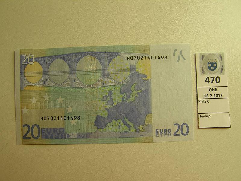 k-0470-a.jpg - Kohde 470, lhthinta: 30 € Slovenia 3/2/H/E4 H07021401498 Tri E004 B1, kunto: 9