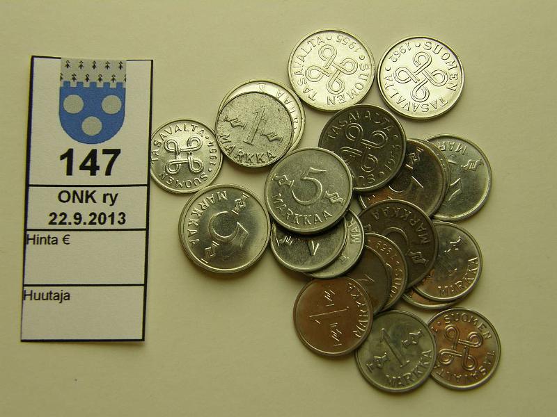 k-0147-a.jpg - Kohde 147, lhthinta: 5 € / myyntihinta: 5 € 1+5 mk (12+11) 1952-62 Fe, FeNi. 1+5mk kaikki eril., 1mk-59 I ja II, 1+5mk FeNi-53 puuttuvat, kunto: 6-9
