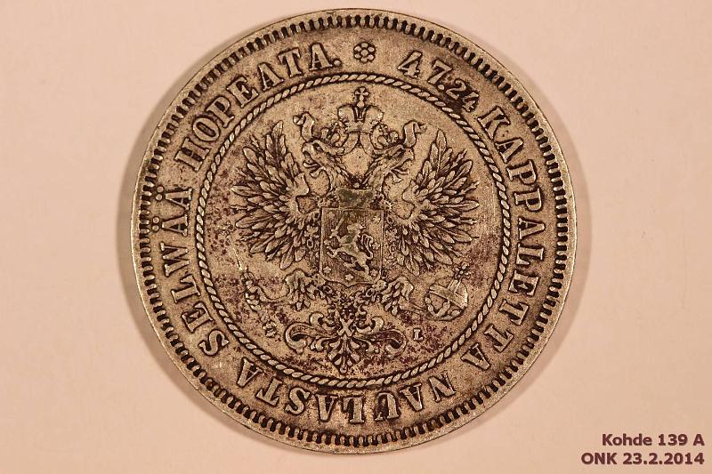 k-0139-a.jpg - Kohde 139 (kuva 1/2), lhthinta: 15 € / myyntihinta: 32 € 2 mk 1906 Ag, SNY 500.2, lyhyt /, kunto: 5/6