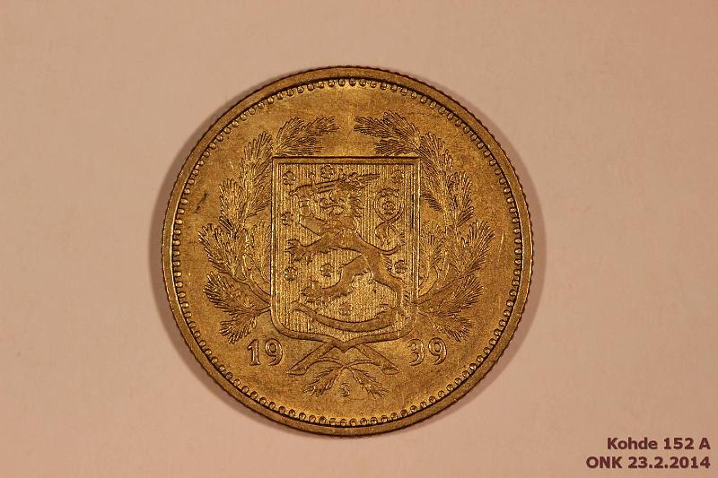 k-0152-a.jpg - Kohde 152 (kuva 1/2), lhthinta: 20 € / myyntihinta: 20 € 5 mk 1939 AlBr, kunto: 7