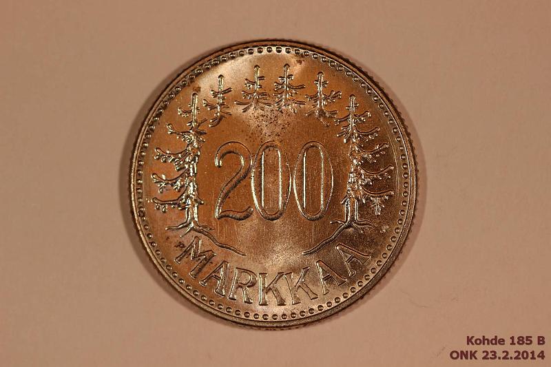 k-0185-b.jpg - Kohde 185 (kuva 2/2), lhthinta: 30 € / myyntihinta: 50 € 200 mk 1959 Ag, hieman tummentumia, hpja, kunto: 7