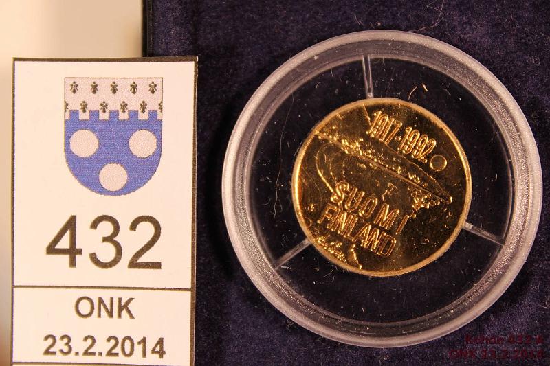 k-0432-a.jpg - Kohde 432, lhthinta: 200 € / myyntihinta: 232 € 1000 mk 1992 Au, 9g/900, Suomi 75 v, kotelo, tod., kunto: 10