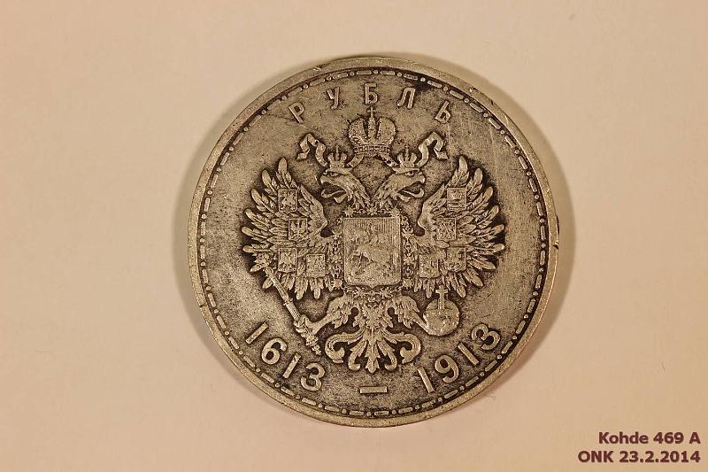 k-0469-a.jpg - Kohde 469 (kuva 1/2), l�ht�hinta: 40 &euro; / myyntihinta: 58 &euro; 1 rpl 1913 Y#70 Ag, Romanov 300v, High Relief -versio, prvja, kunto: 6/7