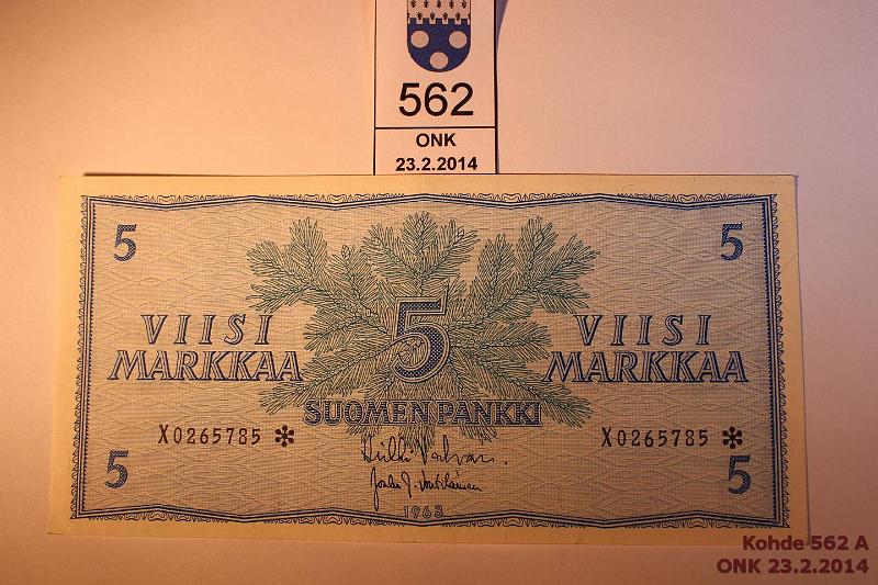 k-0562-a.jpg - Kohde 562, l�ht�hinta: 40 &euro; / myyntihinta: 40 &euro; 5 mk 1963* SNY 135.2 X0265785* VAL-Vou, korvaava, kunto: 5