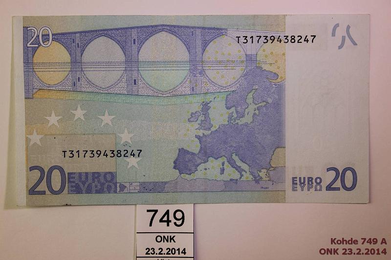 k-0749-a.jpg - Kohde 749, lhthinta: 25 € Irlanti 3/1/T/H3 T31739438247 Dui H003 E5, sil., kunto: 6