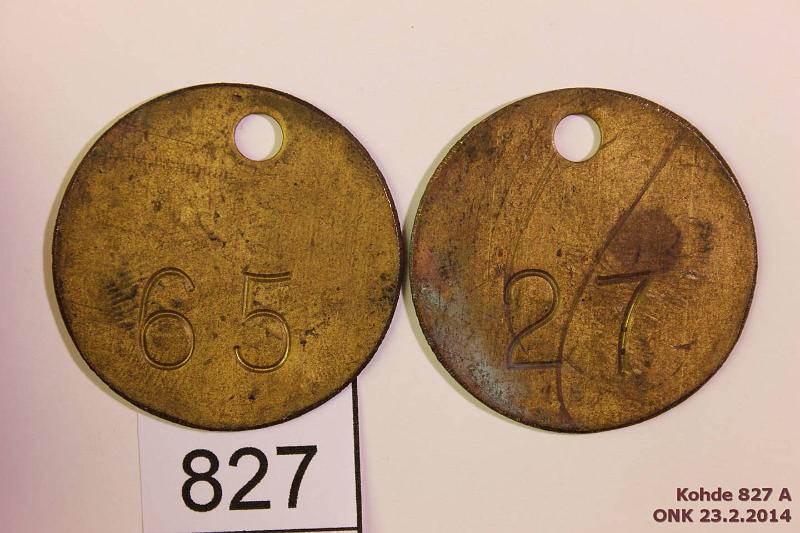 k-0827-a.jpg - Kohde 827, lhthinta: 10 € / myyntihinta: 10 € Poletti (2) Isot reilliset pyret rahakkeet, joissa n:ot 27 ja 65, kunto: 4