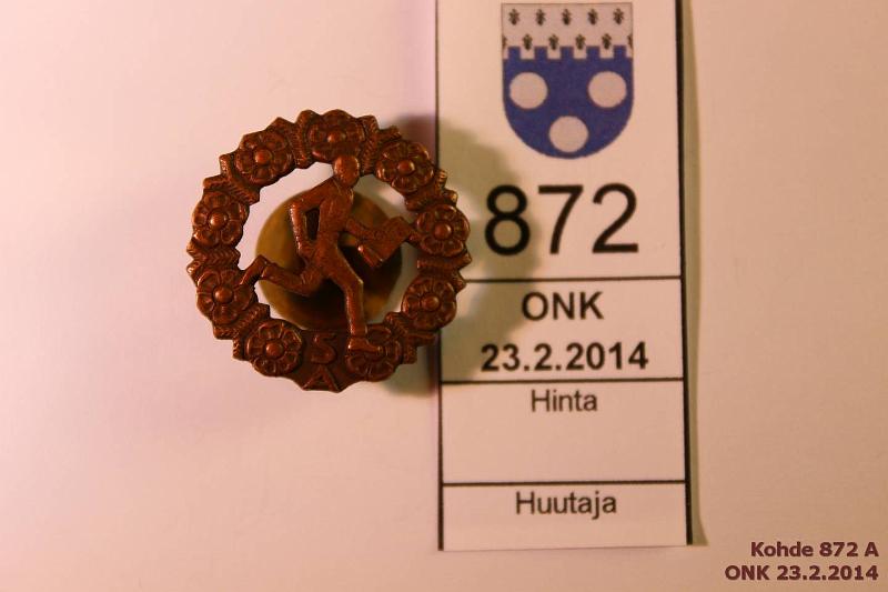 k-0872-a.jpg - Kohde 872, l�ht�hinta: 5 &euro; 3.lk suunnistusmerkki, leima: Veljekset Sundqvist, Helsinki, kunto: 9