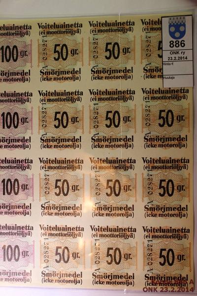 k-0886-a.jpg - Kohde 886, lhthinta: 5 € / myyntihinta: 5 € Ostokuponki Numeroidut kupongit 12 x 50g + 4 x 100g voiteluainetta, kyttmtn arkki, kunto: 8