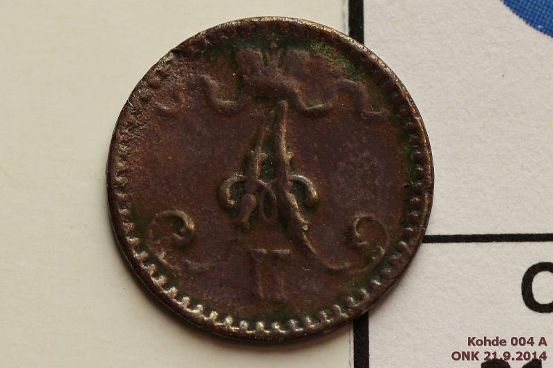 k-0004-a.jpg - Kohde 4 (kuva 1/2), lhthinta: 5 € / myyntihinta: 5 € 1 p 1866 SNY 3.2 kaarevat nauhat, sypynyt, taipunut, kunto: 2