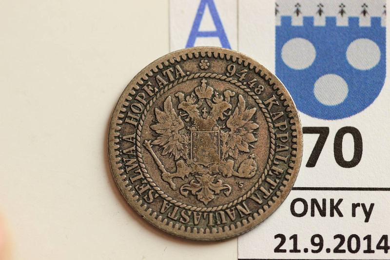 k-0070-a.jpg - Kohde 70 (kuva 1/2), lhthinta: 7 € / myyntihinta: 10 € 1 mk 1865 Ag, kunto: 3