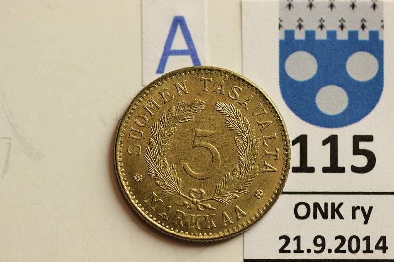 k-0115-a.jpg - Kohde 115 (kuva 1/2), lhthinta: 100 € / myyntihinta: 190 € 5 mk 1928 AlBr, erit. kaunis!, kunto: 8