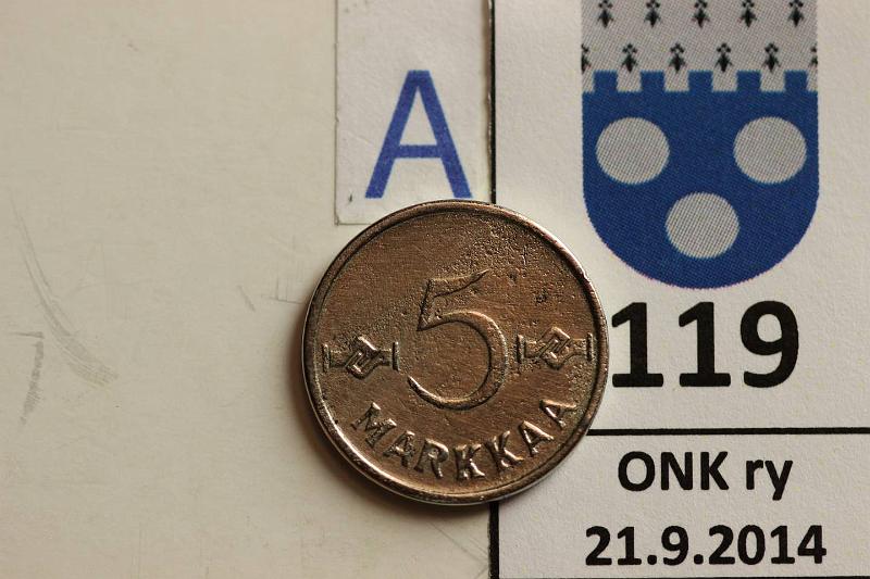 k-0119-a.jpg - Kohde 119 (kuva 1/2), lhthinta: 50 € 5 mk 1953 FeNi, SNY 526 (jlki?)niklattu. Mallia 1953-62, rtgf-analyysi: Fe/Ni 68-75/32-25%, ij, kunto: 5