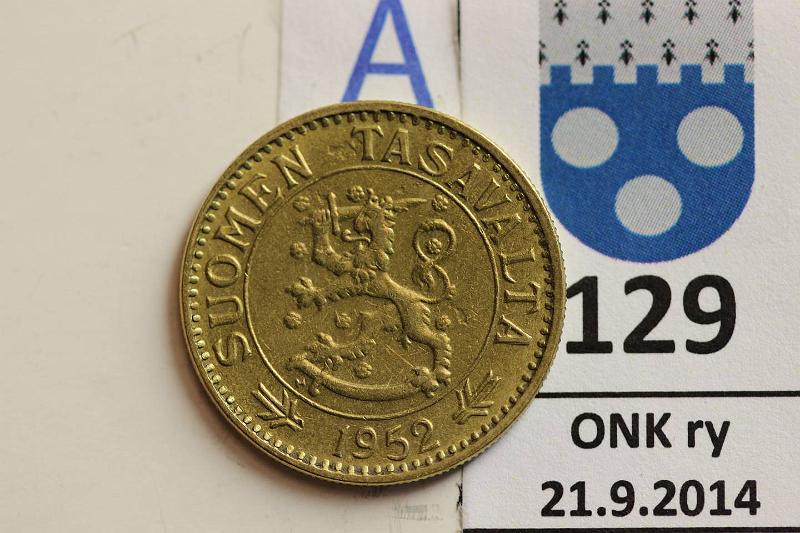 k-0129-a.jpg - Kohde 129 (kuva 1/2), lhthinta: 5 € 50 mk 1952 Lpuhd, kunto: 6