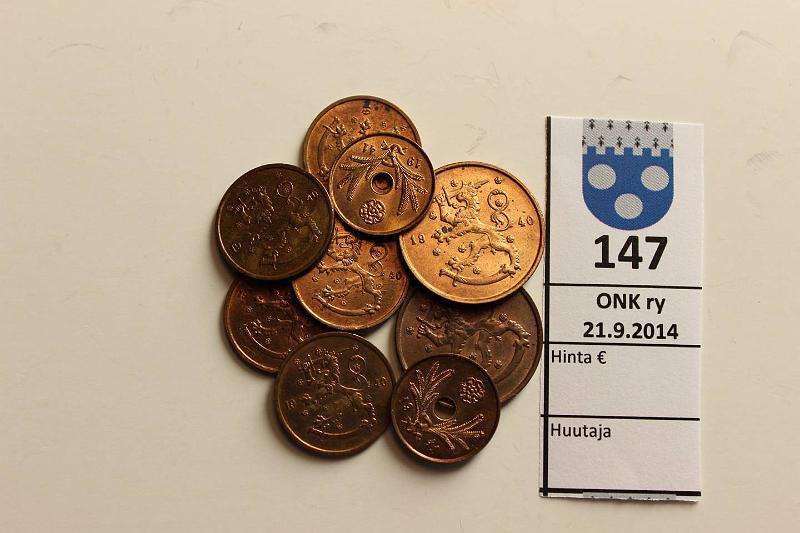 k-0147-a.jpg - Kohde 147, lhthinta: 5 € / myyntihinta: 23 € 5-10 p 1938-41 (9) Cu, 5p 1938, 40(4), 41(2); 10p 1940 (2). Leimakiltoisia., kunto: 7-9