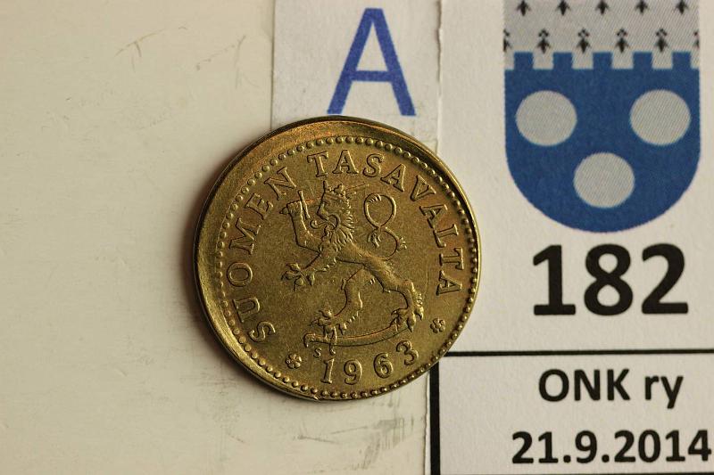 k-0182-a.jpg - Kohde 182 (kuva 1/2), lhthinta: 15 € 10 p 1963 Kuppilynti, kunto: 7