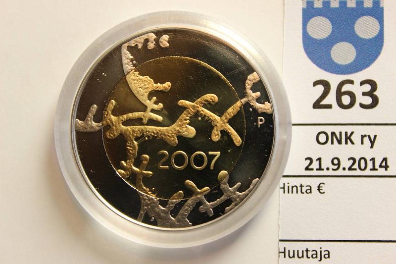 k-0263-a.jpg - Kohde 263, lhthinta: 6 € 5 € 2007 Itsenisyys, kapseli, kunto: 9