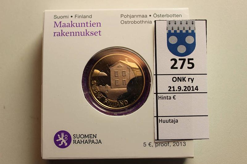 k-0275-a.jpg - Kohde 275, lhthinta: 8 € / myyntihinta: 11 € 5 € 2013 Proof, Maakuntien rakennukset: Pohjanmaa, talon pty, pahvirasiassa, kaps., kunto: 10