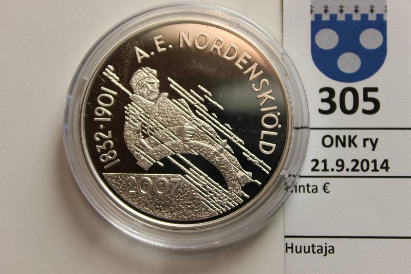 k-0305-a.jpg - Kohde 305, lhthinta: 18 € / myyntihinta: 18 € 10 € 2007 Ag, Proof, Nordenskild, kapseli, kunto: 10