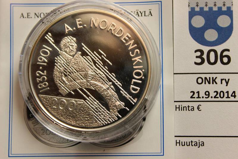 k-0306-a.jpg - Kohde 306, lhthinta: 19 € / myyntihinta: 19 € 10 € 2007 Ag, Proof, Nordenskild, kapseli, muovikotelo, tod., kunto: 10