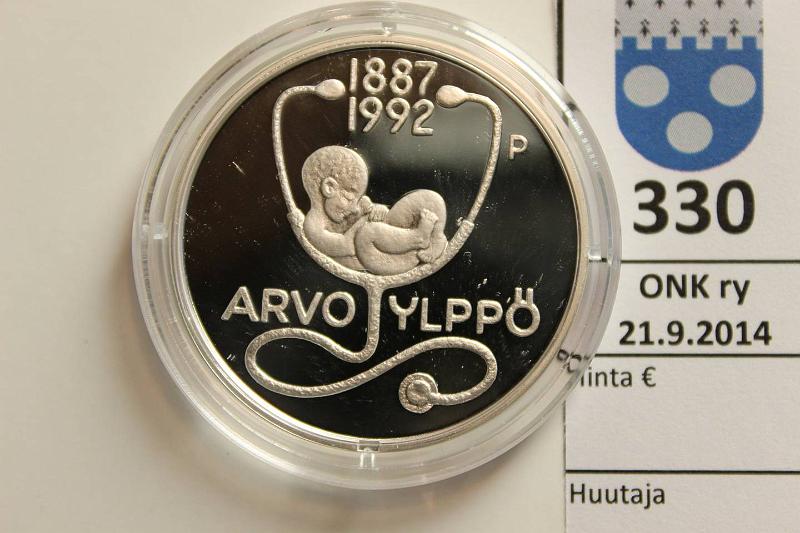k-0330-a.jpg - Kohde 330, lhthinta: 20 € / myyntihinta: 29 € 10 € 2012 Ag, Proof, Ylpp, pahvikotelo, kapseli, tod., kunto: 10