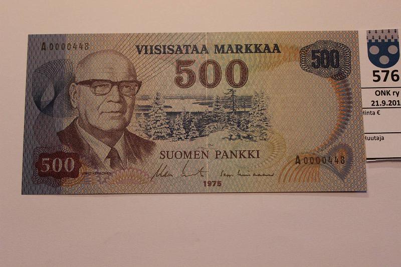 k-0576-a.jpg - Kohde 576, lhthinta: 250 € / myyntihinta: 255 € 500 mk 1975 SNY 193.1 A0000448 KO II-Lin, metallilanka, pieni srjn:o!, kunto: 9