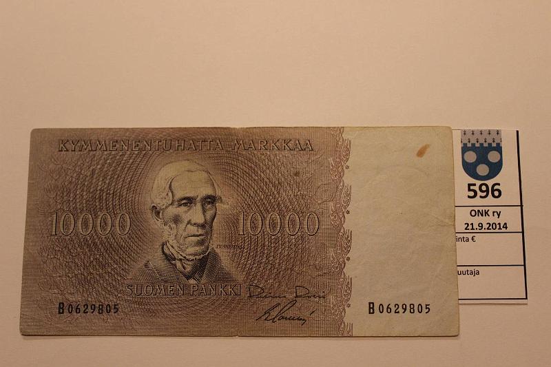 k-0596-a.jpg - Kohde 596, lhthinta: 150 € 10000 mk 1955 SNY 206.1 B0629805 RO I-Sac, pehme, prep, tahroja, kunto: 3