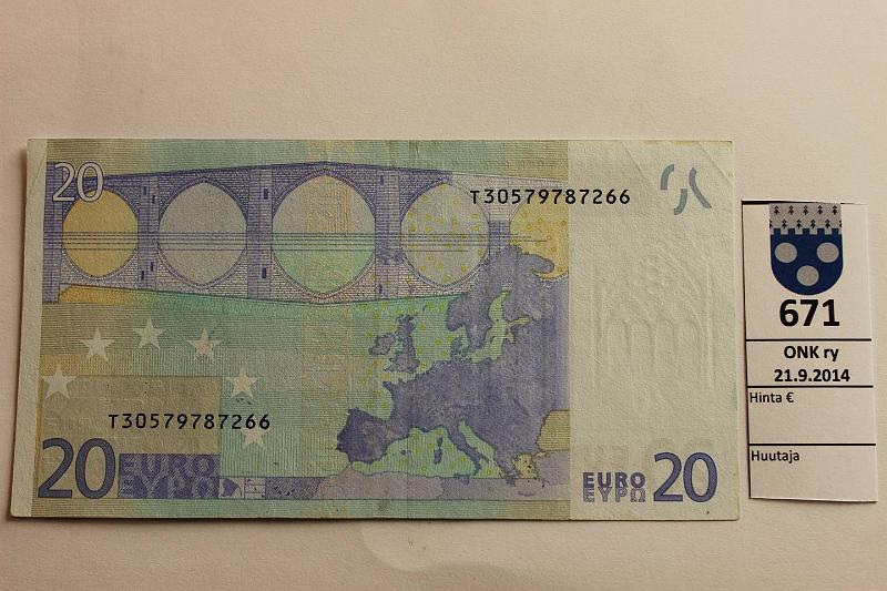 k-0671-a.jpg - Kohde 671, lhthinta: 35 € Irlanti 3/1/T/K2 T30579787266 Dui K002 H3, 3mm rep, turvanauha poikki. Harv. laatta, kunto: 4