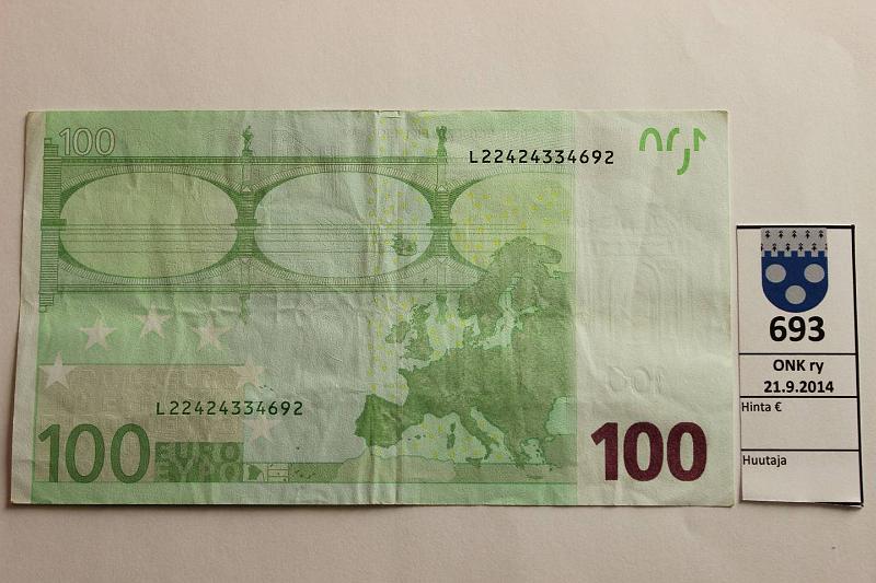 k-0693-a.jpg - Kohde 693, lhthinta: 115 € / myyntihinta: 115 € Suomi 5/2/L/H1 L22424334692 Tri H001 H3, 1mm rep, kunto: 4