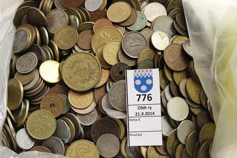 k-0776-a.jpg - Kohde 776, lhthinta: 30 € / myyntihinta: 63 € Suomi >5kg Itsenisyyden aika Vanhimmat 1900-l. alusta, posa itsenisyyden aikaa, mys isoja nimellisarvoja, kunto: vk