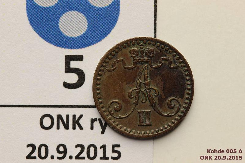 k-0005-a.jpg - Kohde 5 (kuva 1/2), lhthinta: 25 € / myyntihinta: 34 € 1 p 1869 SNY 5.1 suorat nauhat, laikkuja, kunto: 7