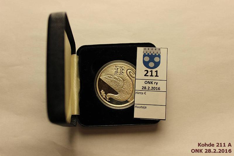 k-0211-a.jpg - Kohde 211, lhthinta: 15 € / myyntihinta: 19 € 100 mk 1995 Ag, proof, YK, kotelo, kunto: 10