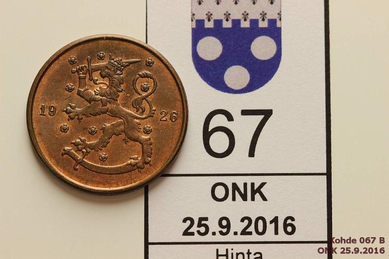 k-0067-b.jpg - Kohde 67 (kuva 2/2), l�ht�hinta: 5 &euro; 10 p 1926 Leimakiiltoa, eritt�in kaunis!, kunto: 8
