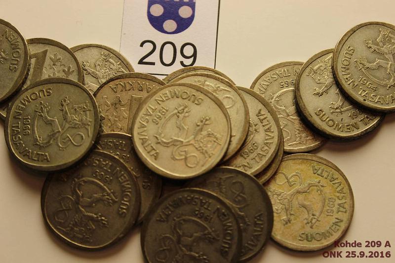 k-0209-a.jpg - Kohde 209, lhthinta: 10 € / myyntihinta: 15 € 1 mk 1964-68 (18) Ag, 1964(4), -65(7), -66(5), -67, -68, kunto: 4-6
