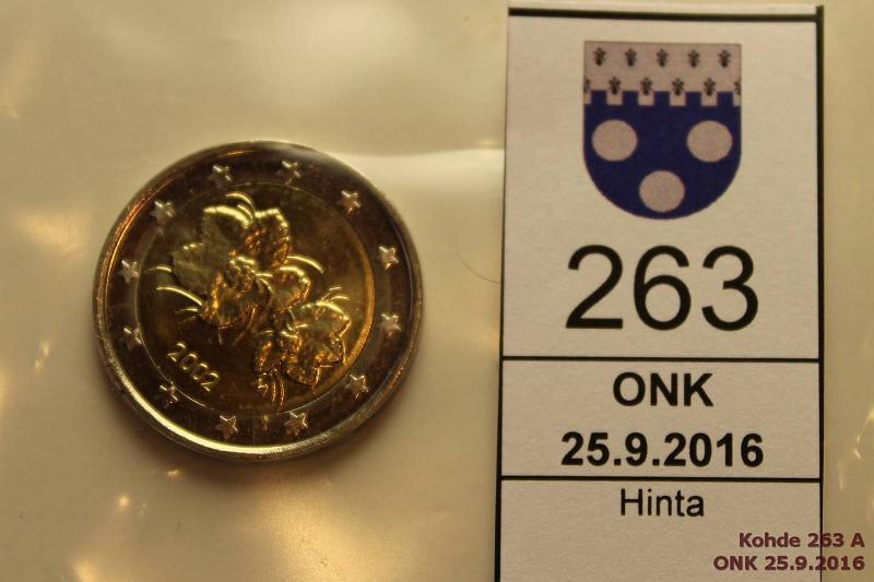 k-0263-a.jpg - Kohde 263, l�ht�hinta: 10 &euro; / myyntihinta: 10 &euro; 2 &euro; 2002 Vaikein vuosi, rullasta, kunto: 9