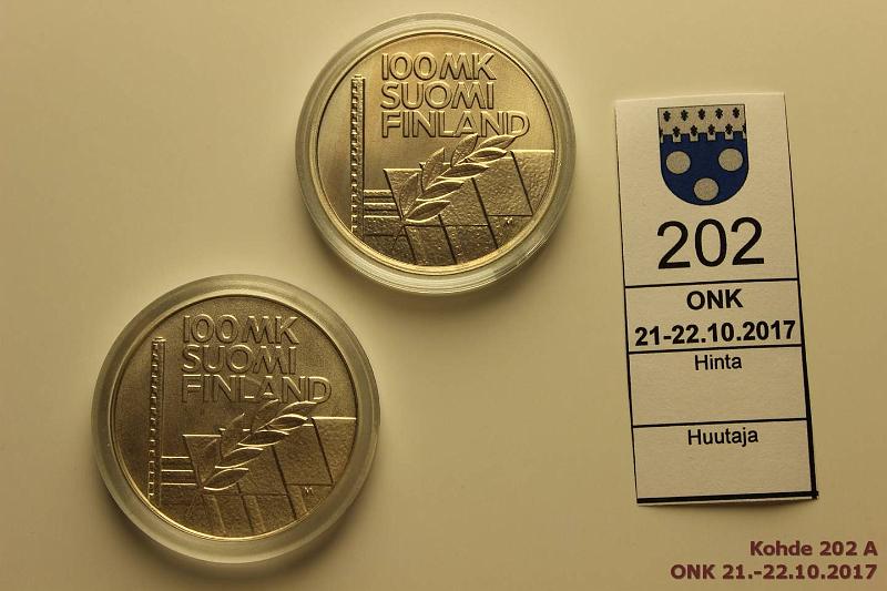 k-0202-a.jpg - Kohde 202, l�ht�hinta: 12 &euro; / myyntihinta: 19 &euro; 100 mk 1994 (2) Ag, BU, EM x 2 kapseleissa, kunto: 9