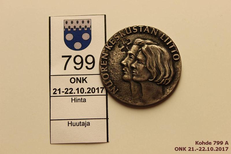 k-0799-a.jpg - Kohde 799, l�ht�hinta: 10 &euro; / myyntihinta: 10 &euro; Nuoren Keskustan Liitto Ag, patinaa, kunto: 8